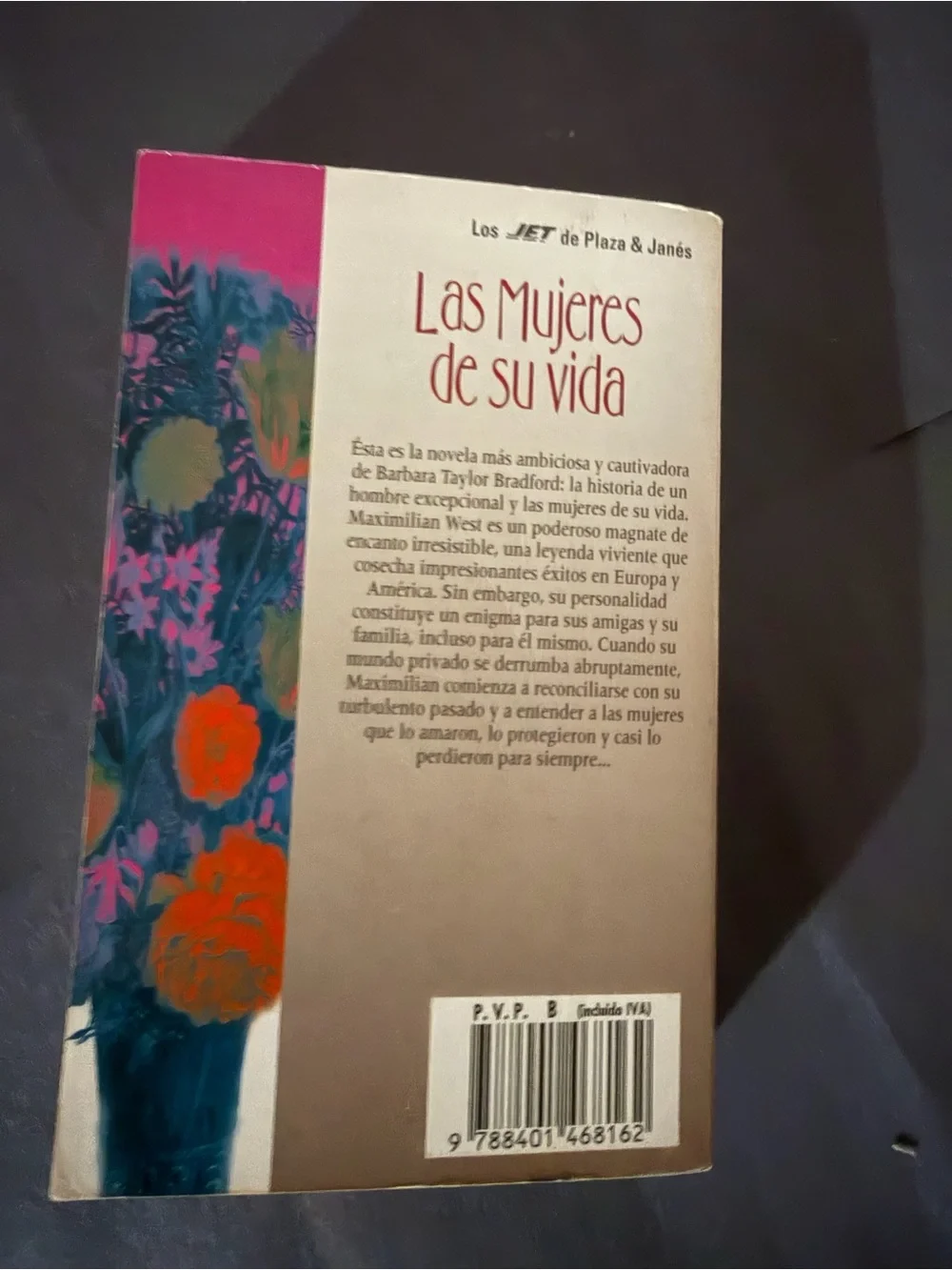 Las Mujeres de su Vida Paperback Book -